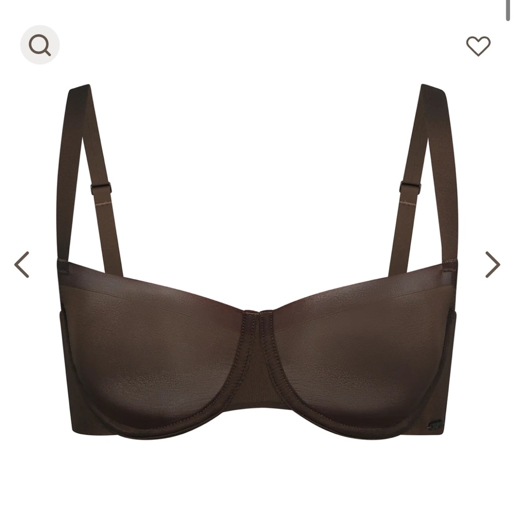 SKIMS - NO SHOW Unlined Balconette Bra